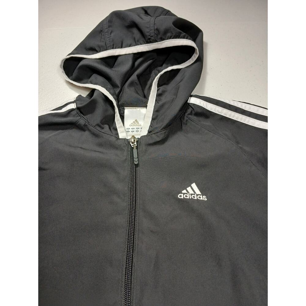 Adidas lightweight windbreaker size S mesh interior w/hood